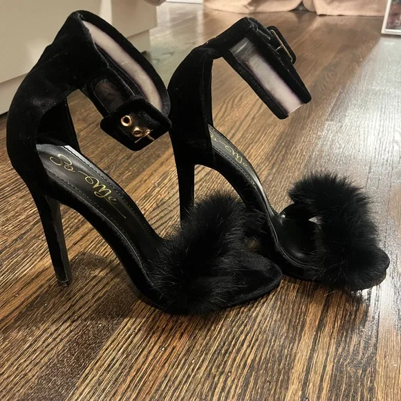 So Me Black Fur Heels - Picture 2 of 4